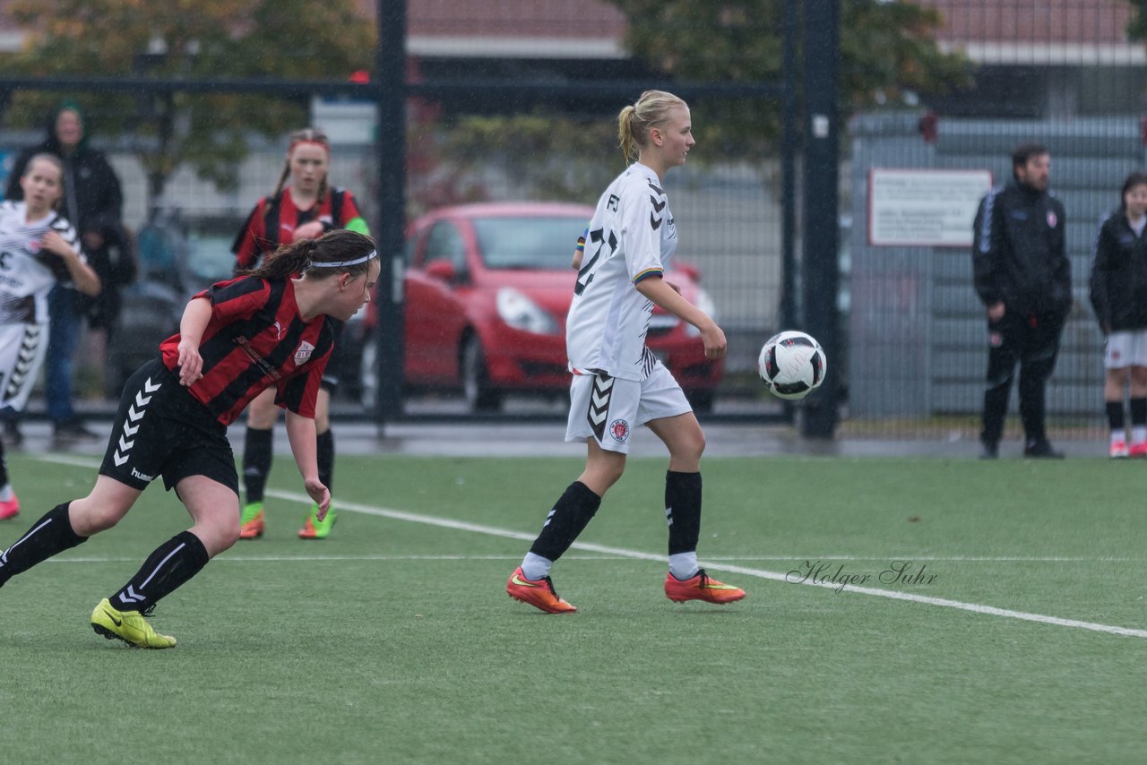 Bild 136 - B-Juniorinnen FC St.Pauli . Braedstrup IF : Ergebnis: 4:1